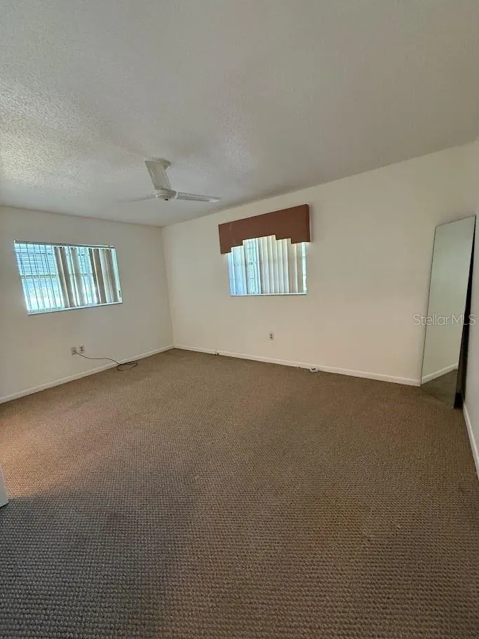 500 AVENUE L NE