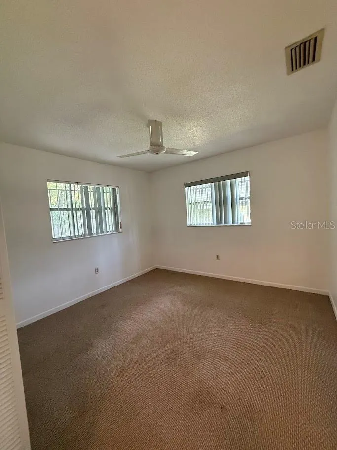 500 AVENUE L NE