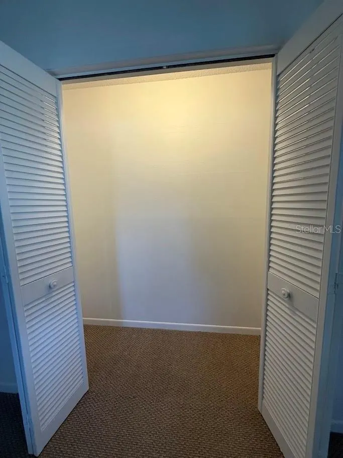 500 AVENUE L NE