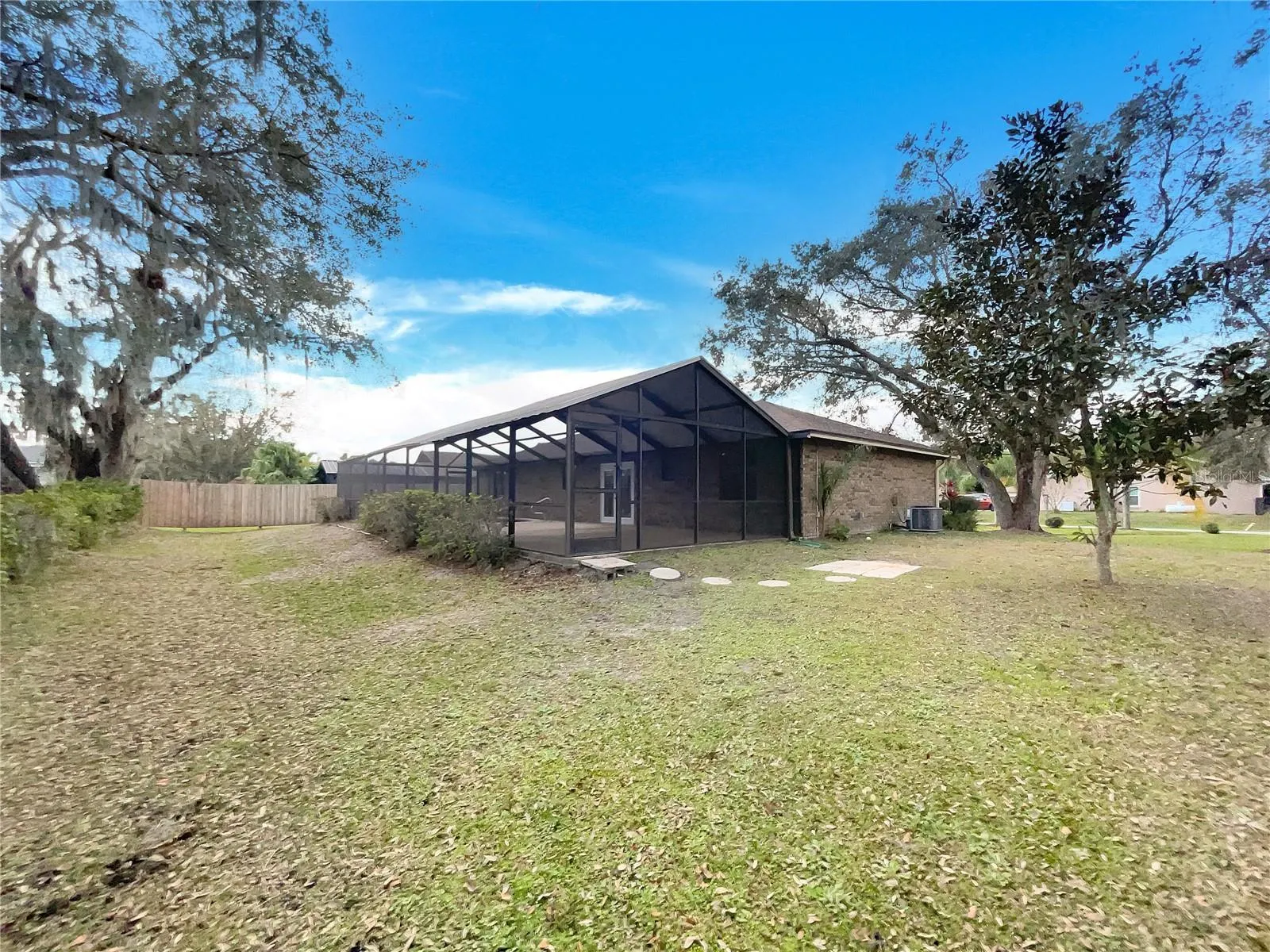 5030 CREEKVIEW LN