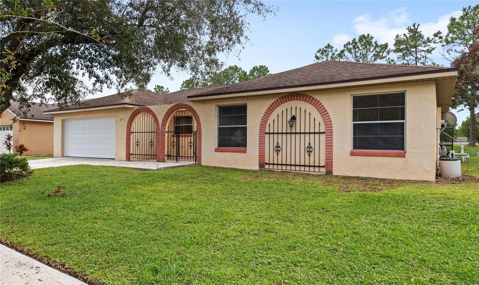 622 IOWA WOODS CIR E