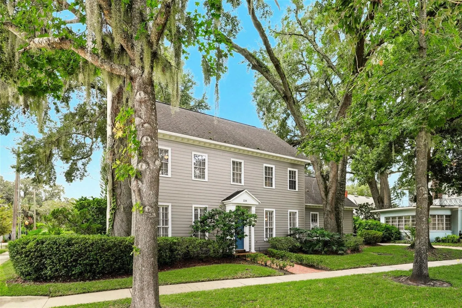 226 WHITTIER CIR