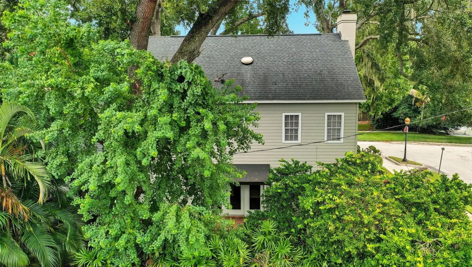 226 WHITTIER CIR