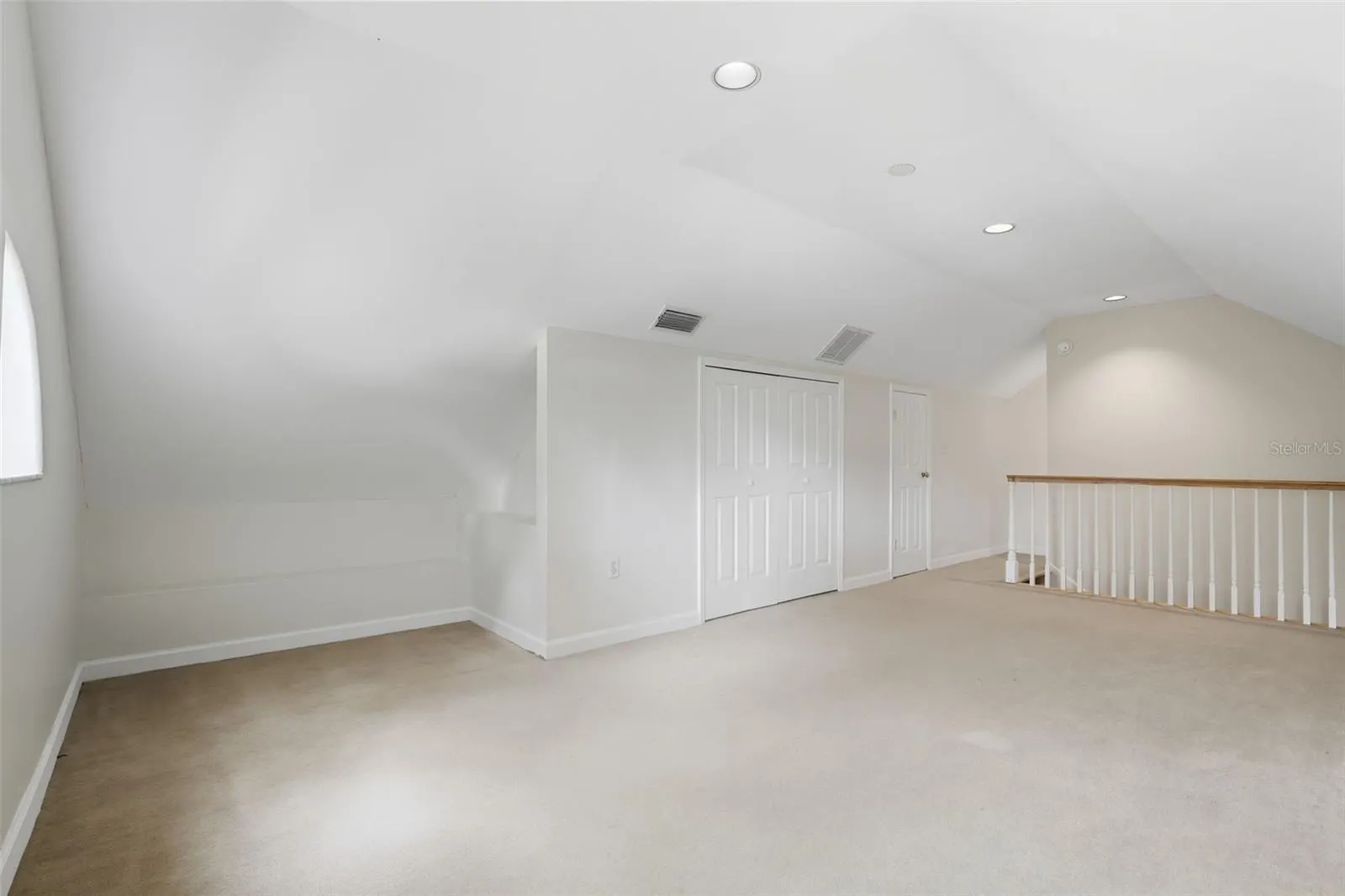 226 WHITTIER CIR