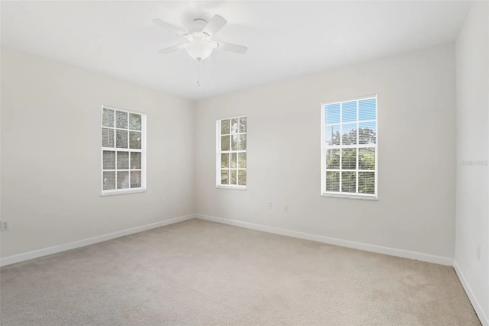 226 WHITTIER CIR