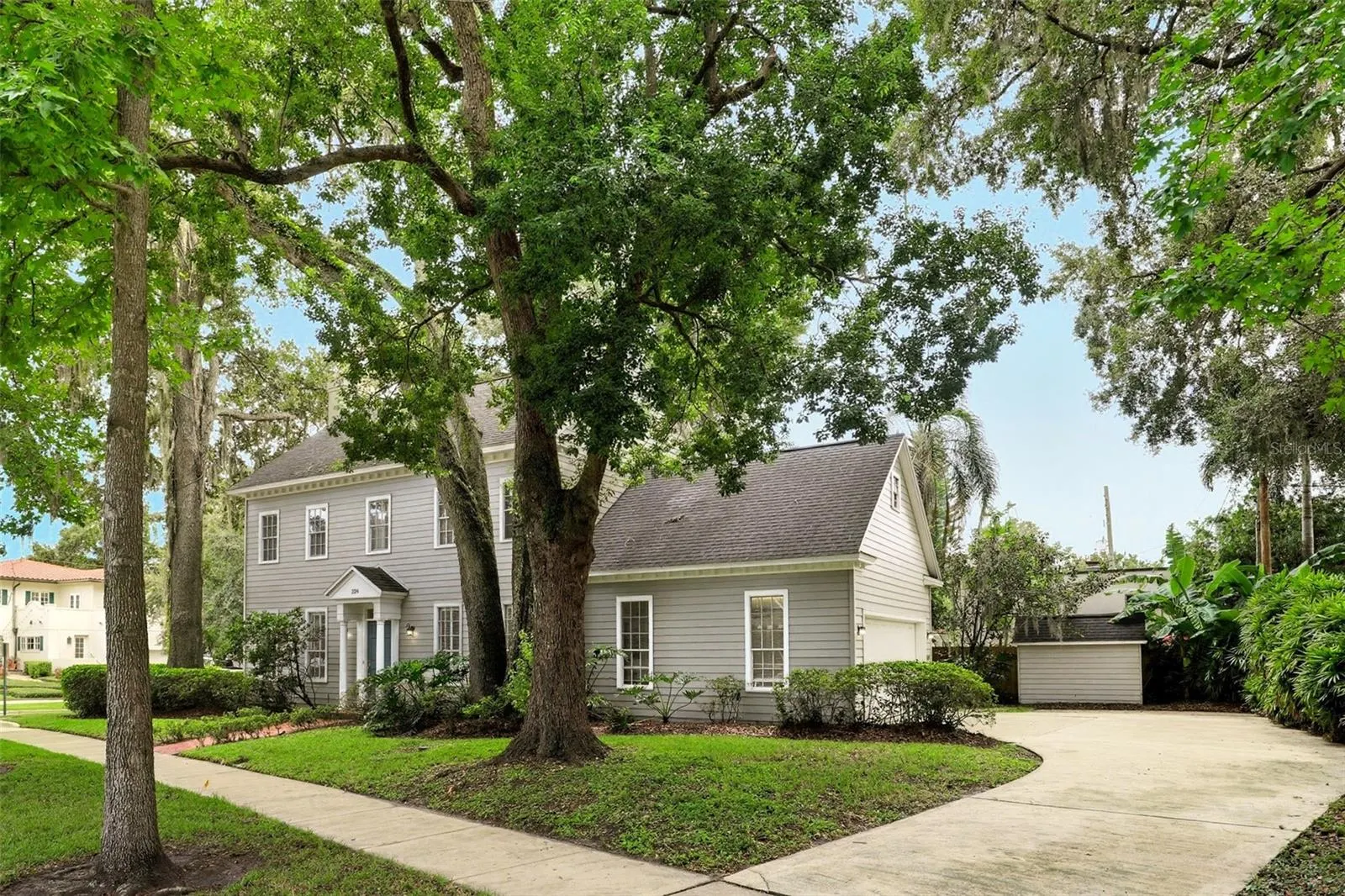 226 WHITTIER CIR