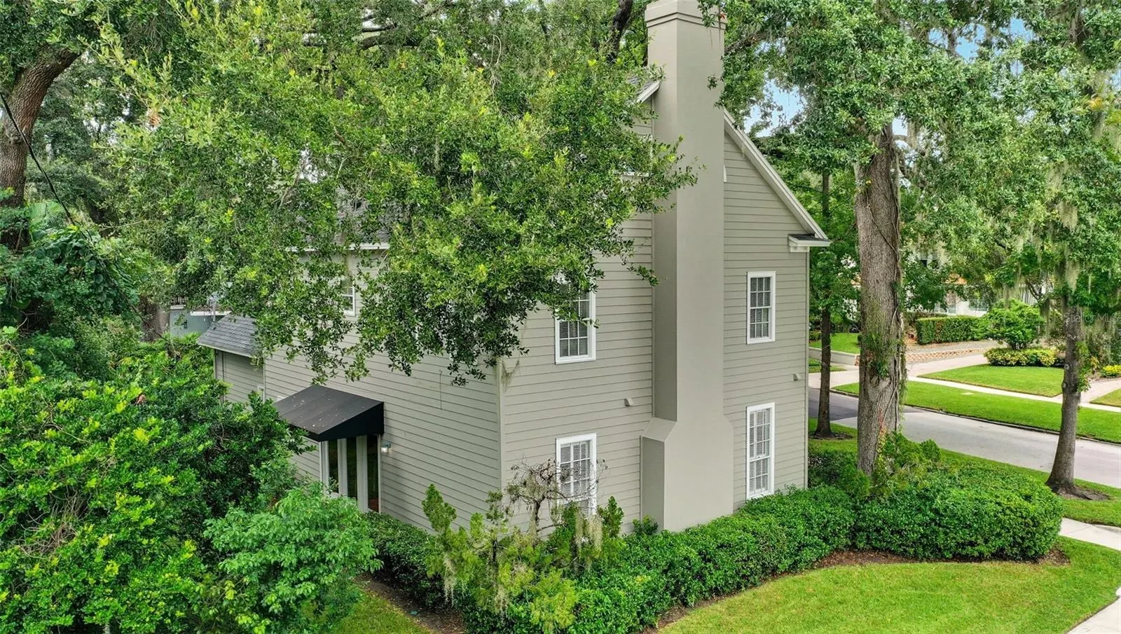 226 WHITTIER CIR