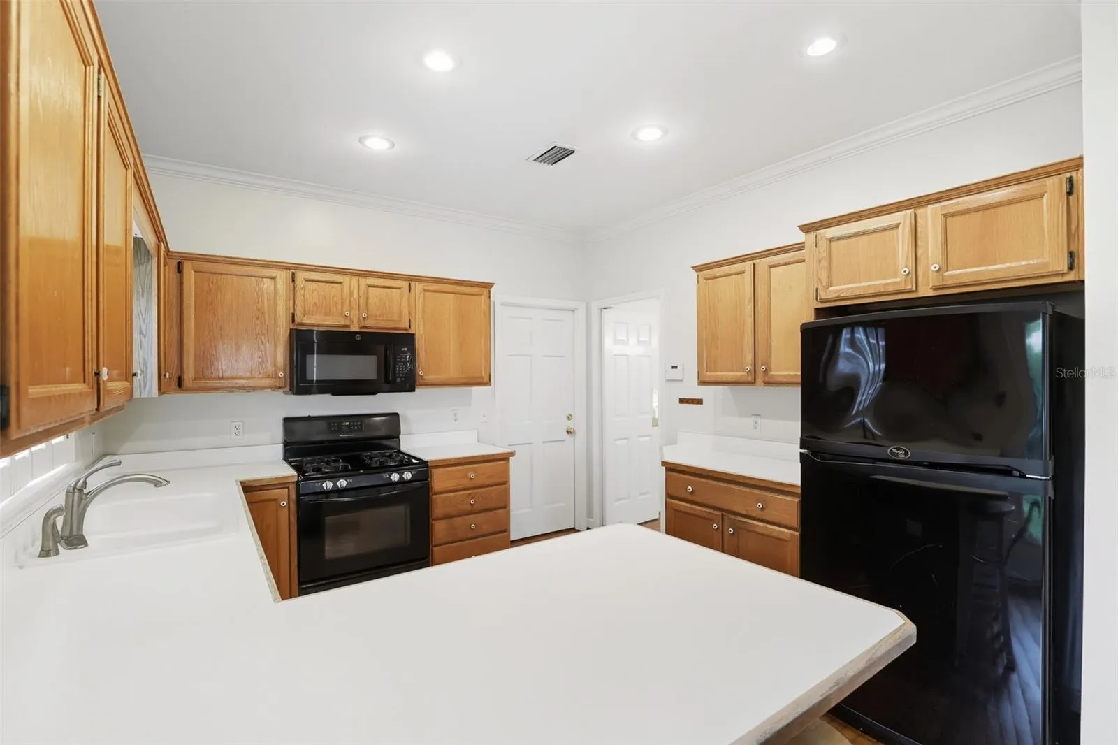226 WHITTIER CIR