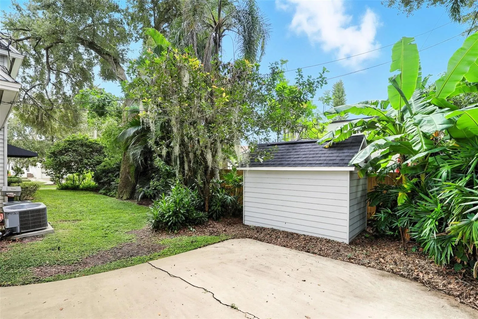 226 WHITTIER CIR