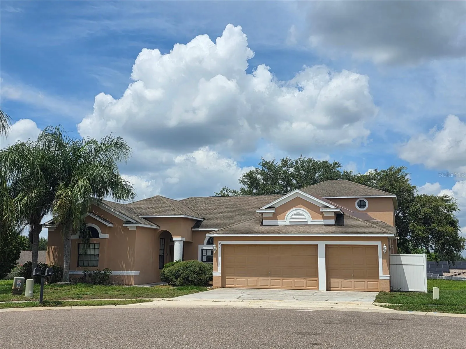 257 WALTHAM CT