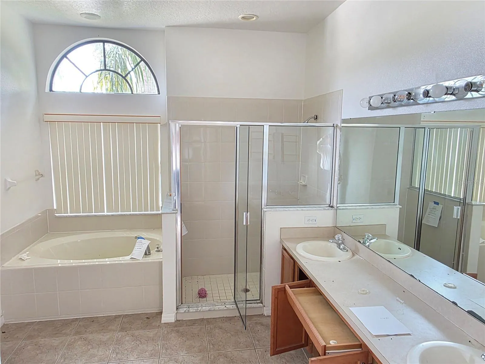257 WALTHAM CT