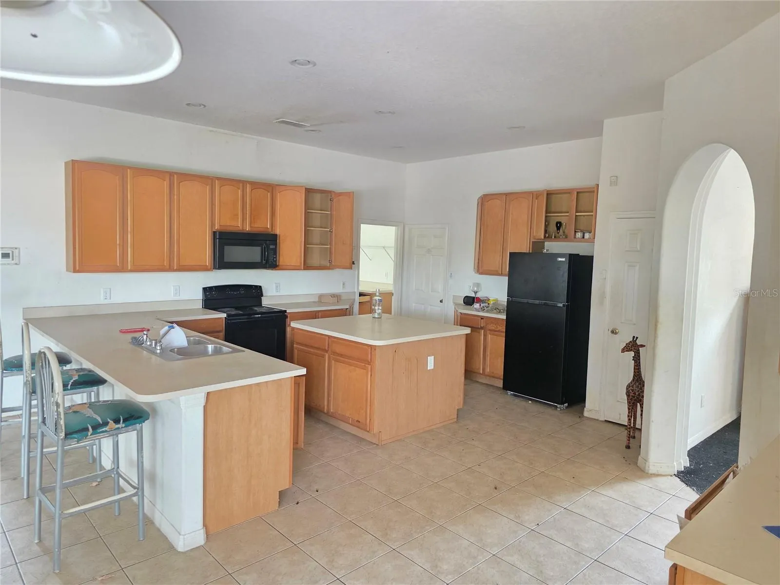 257 WALTHAM CT