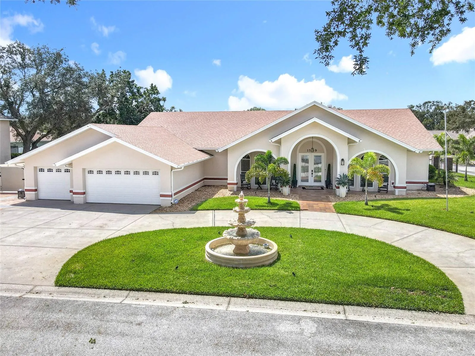 1539 AUBURN OAKS