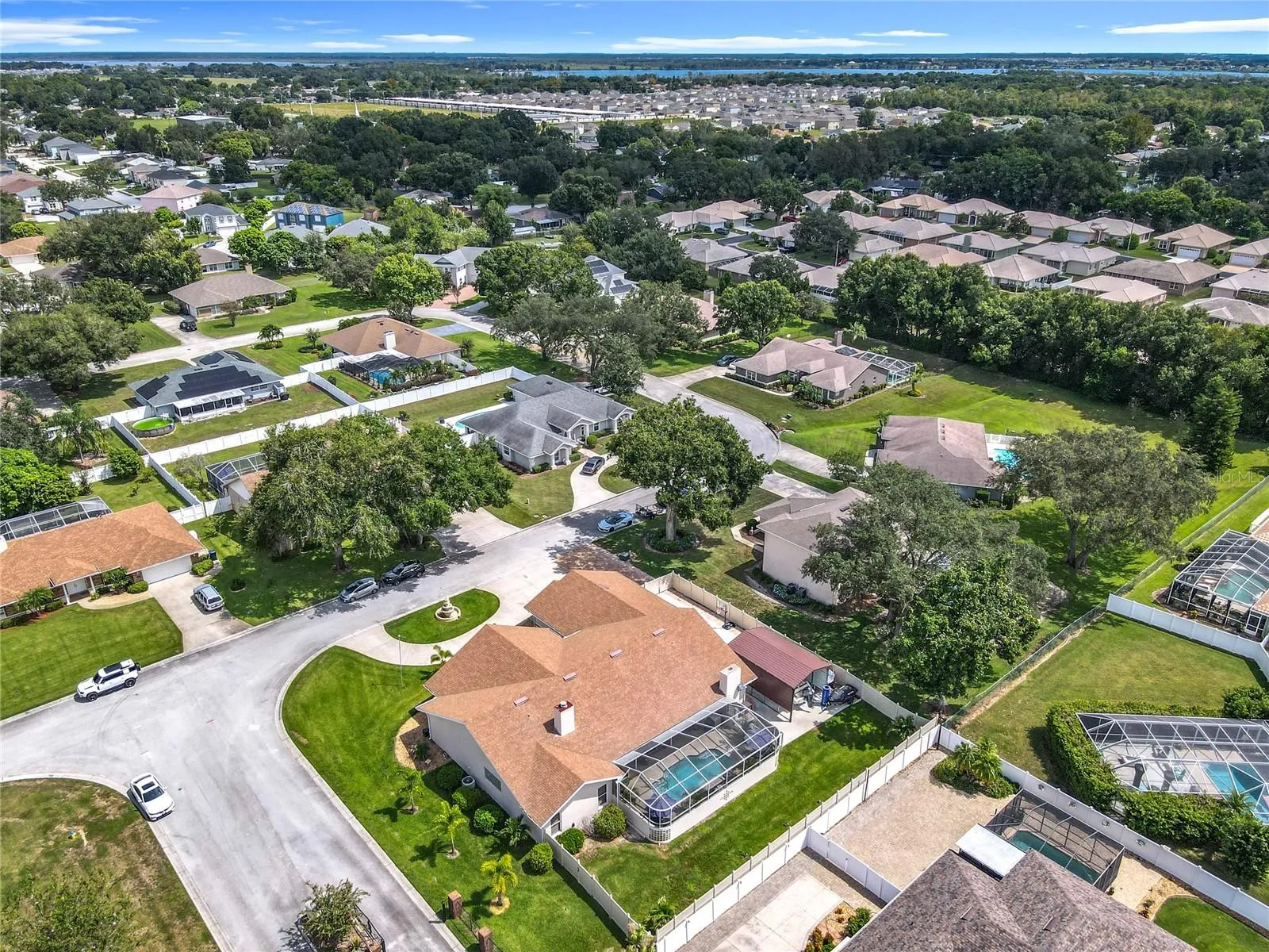 1539 AUBURN OAKS
