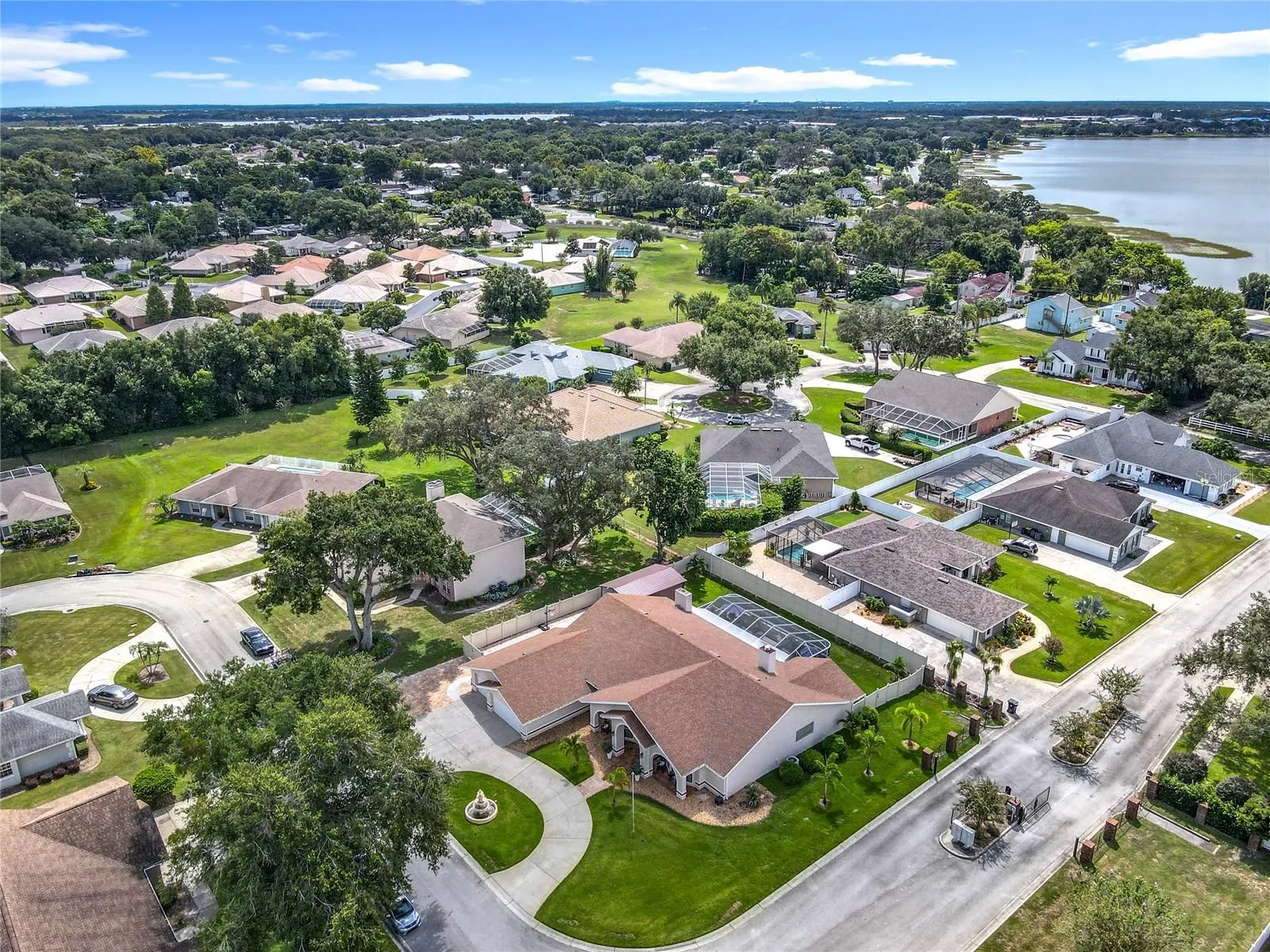 1539 AUBURN OAKS