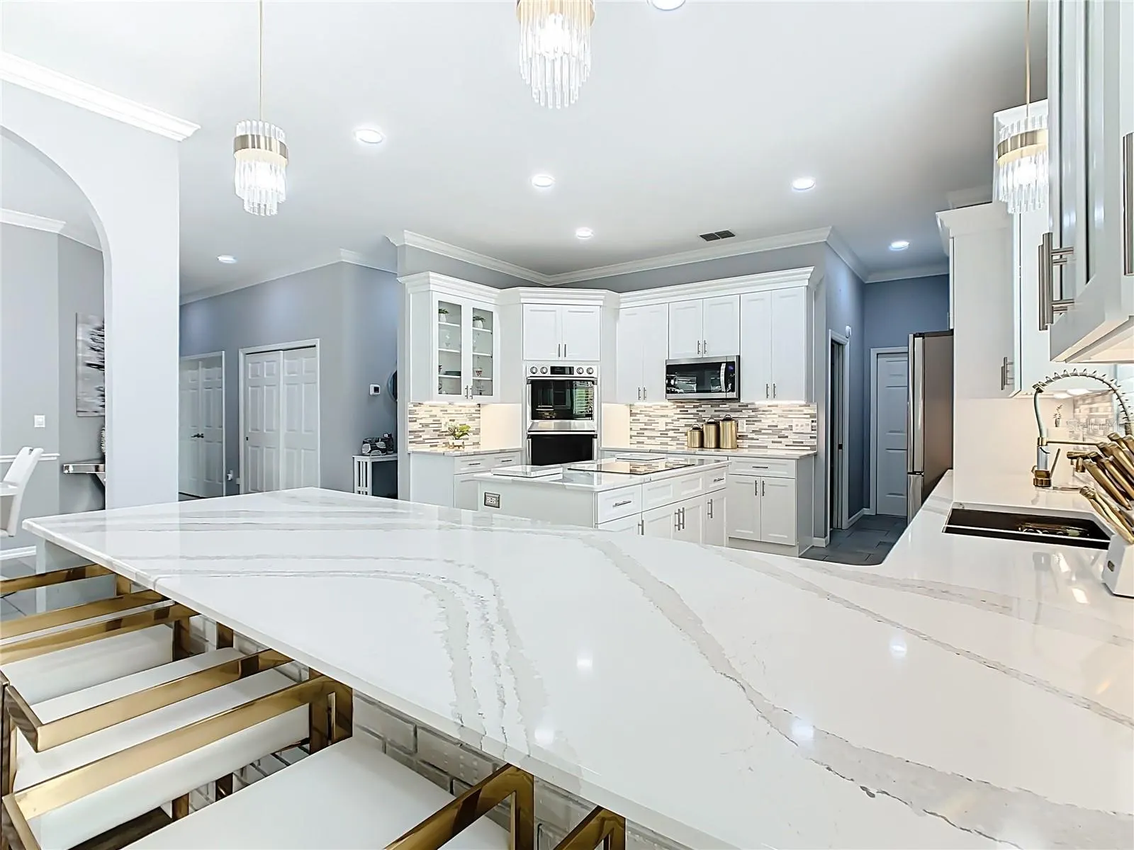 1539 AUBURN OAKS