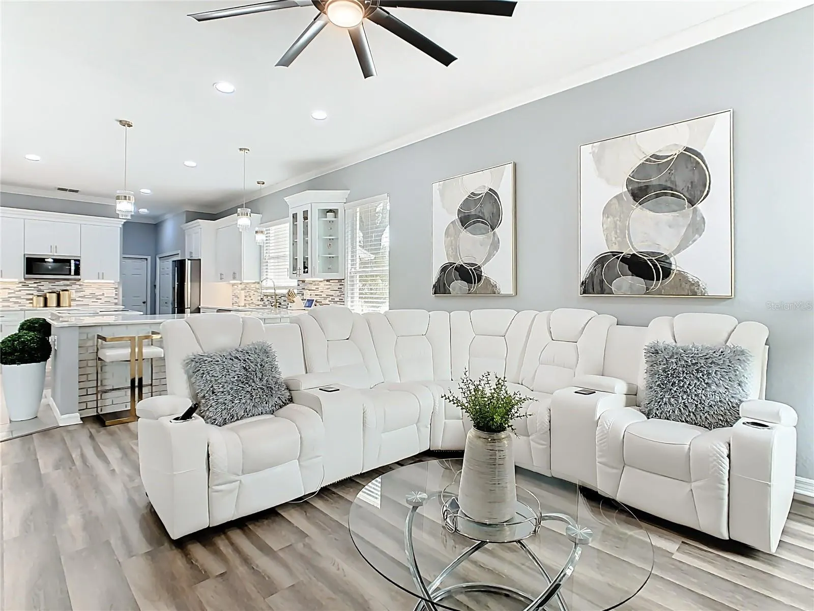 1539 AUBURN OAKS