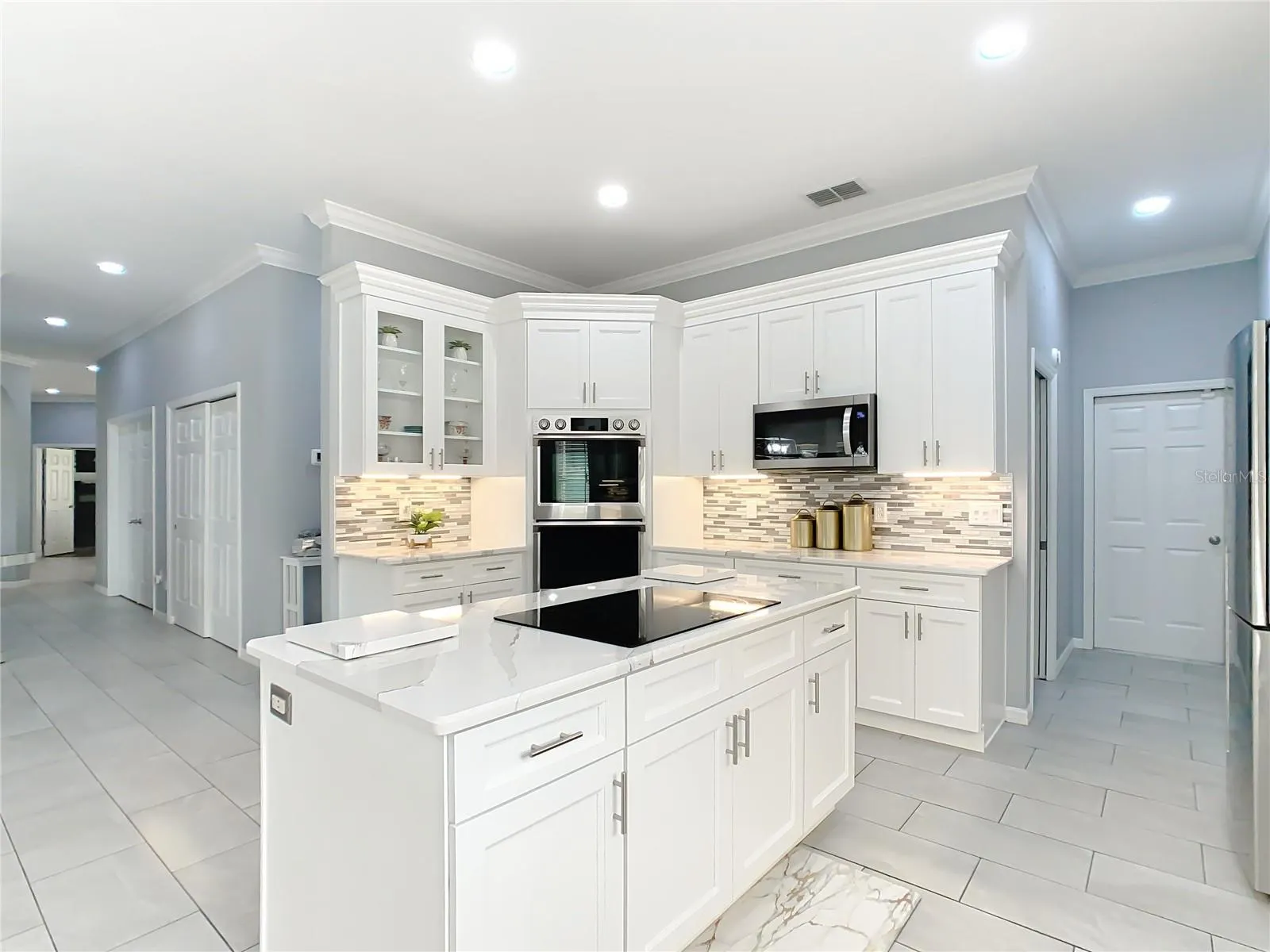 1539 AUBURN OAKS