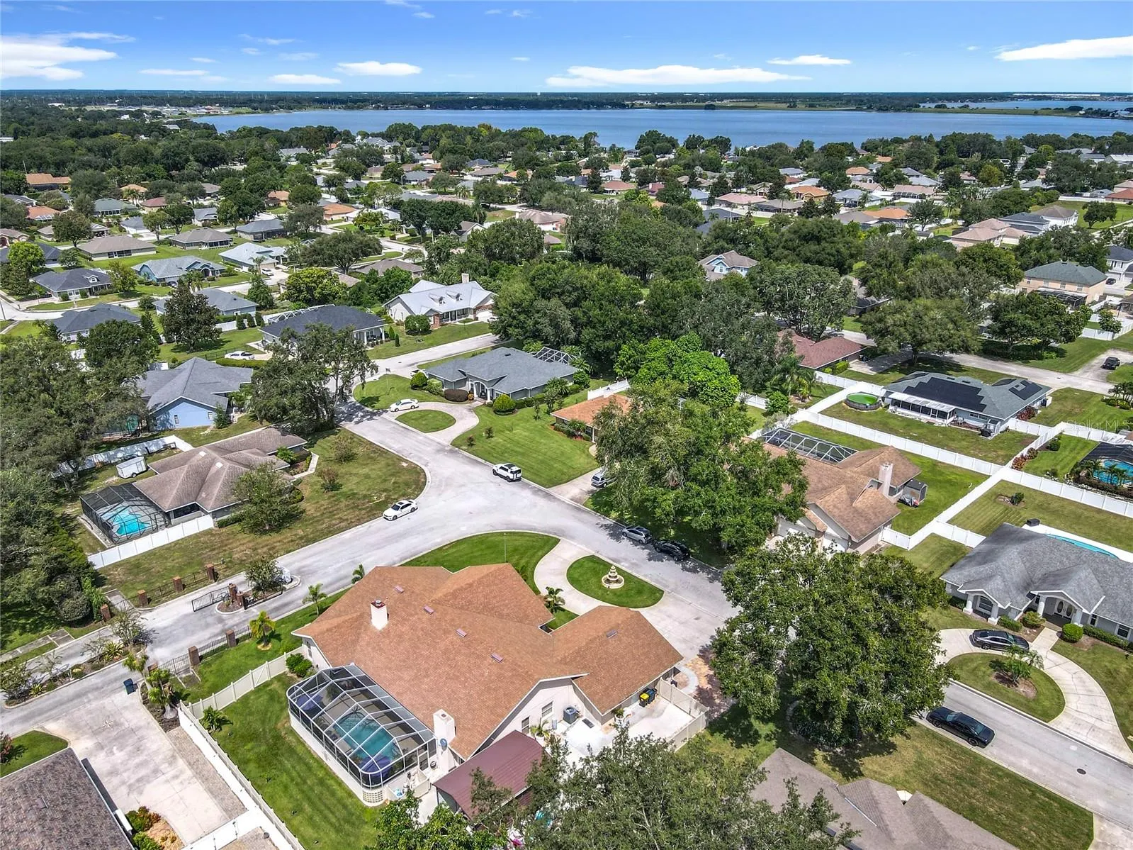 1539 AUBURN OAKS