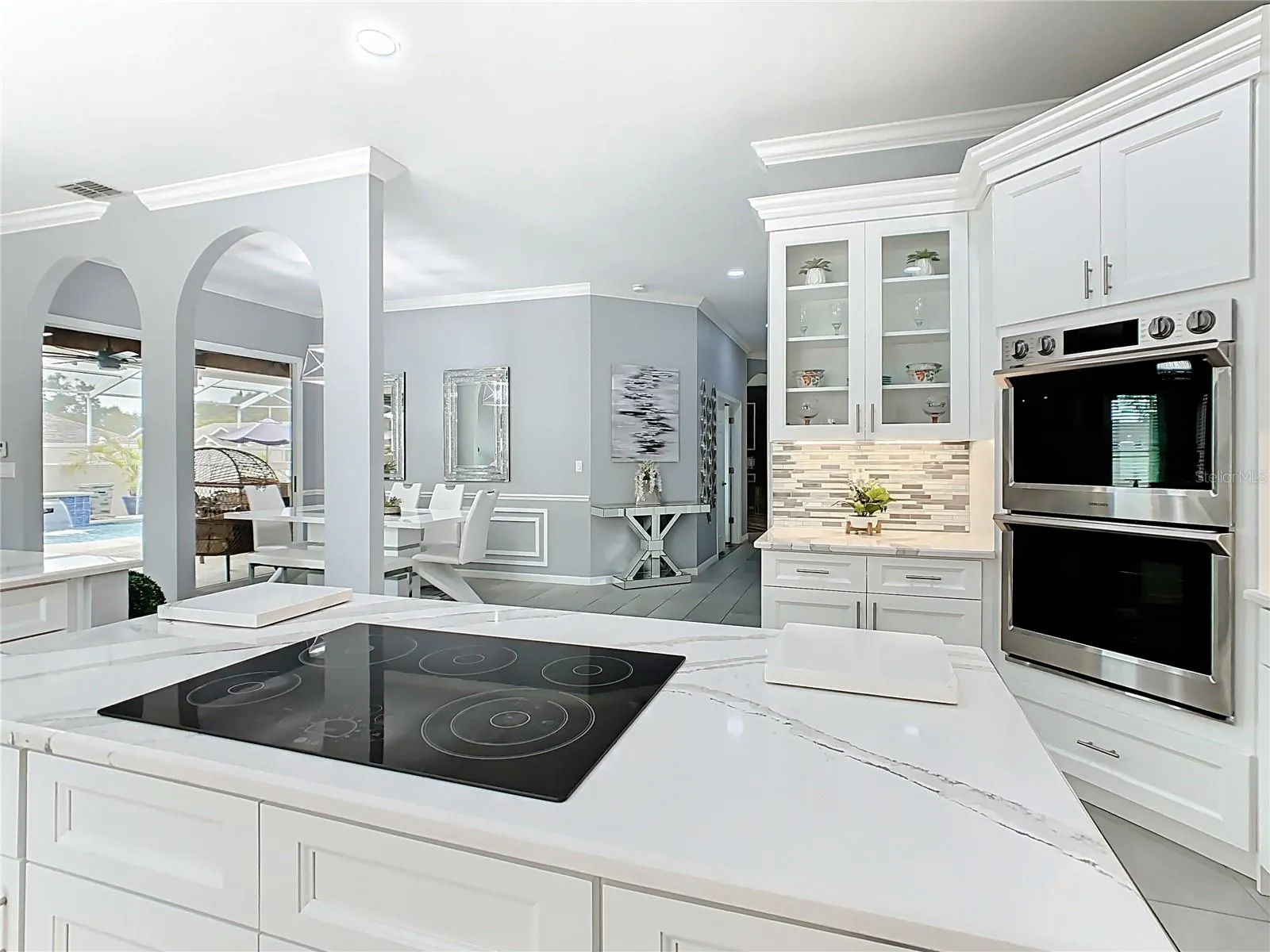 1539 AUBURN OAKS