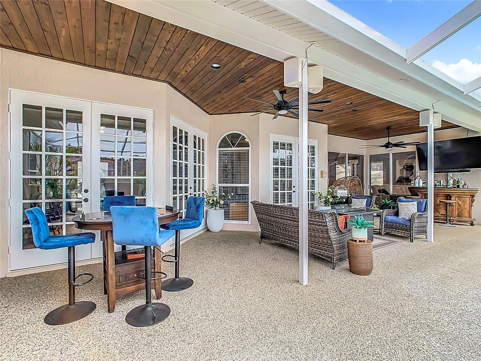 1539 AUBURN OAKS
