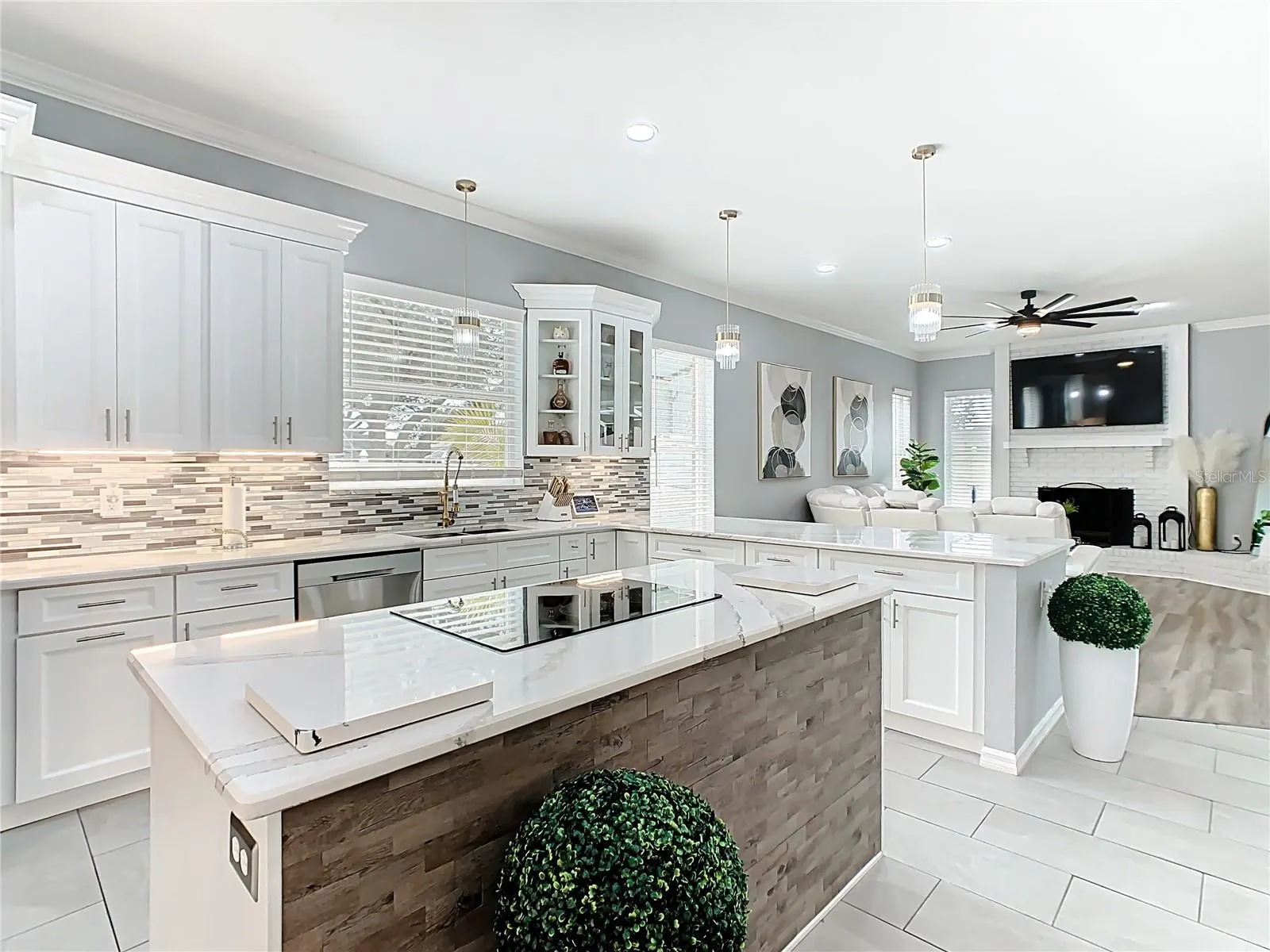 1539 AUBURN OAKS