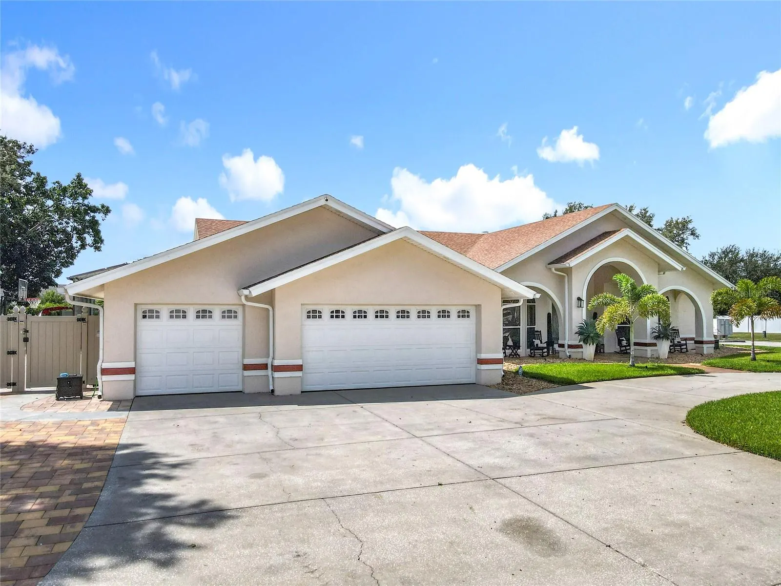 1539 AUBURN OAKS