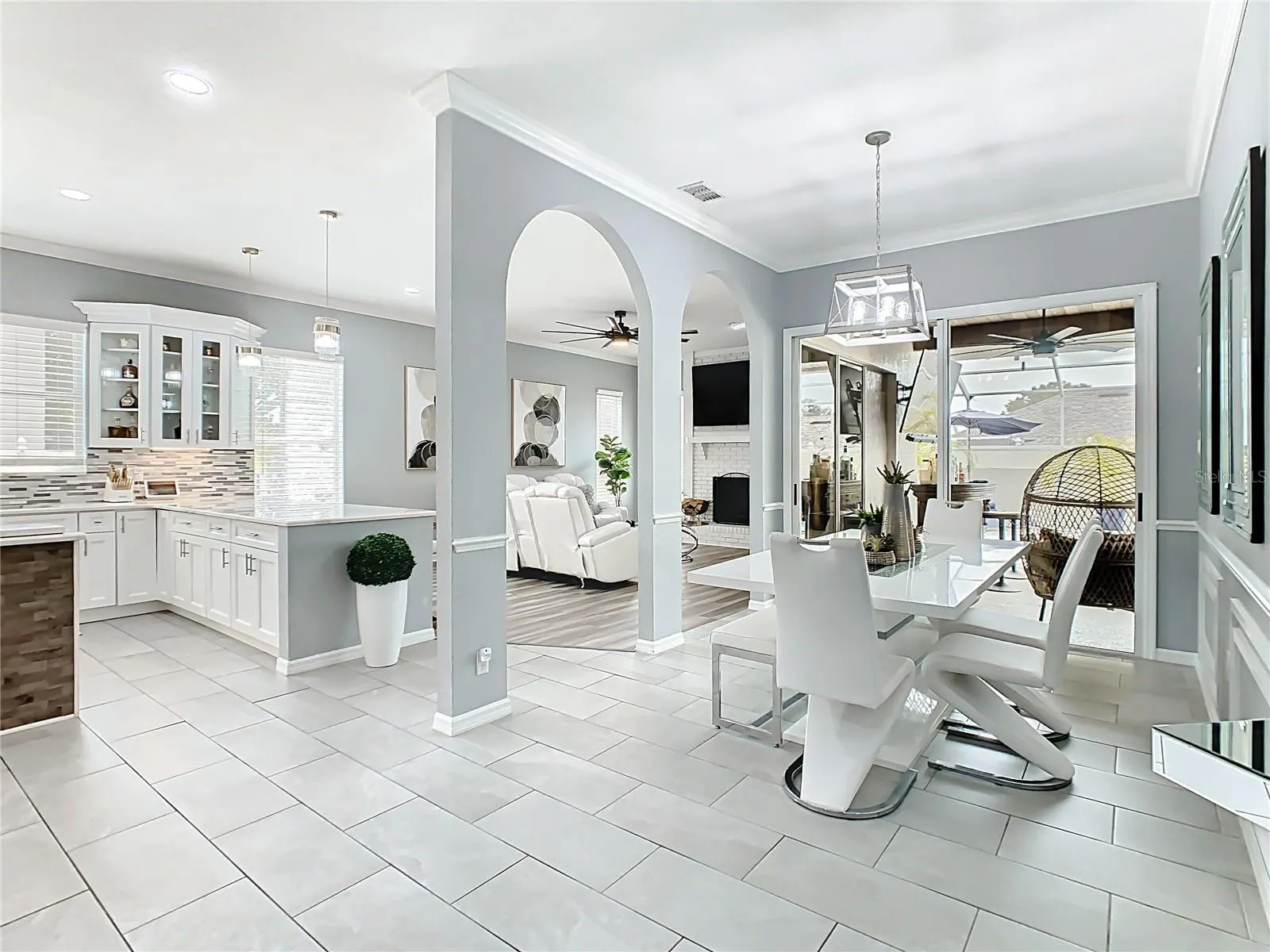 1539 AUBURN OAKS