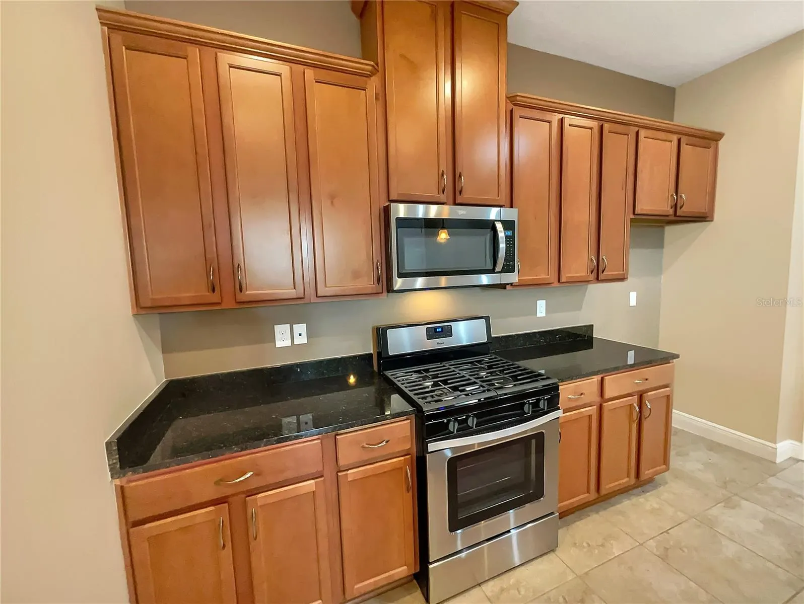 2426 YELLOW BRICK RD