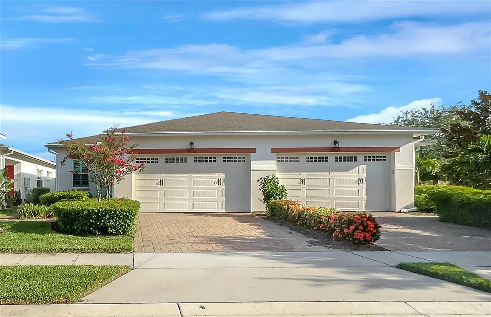 2426 YELLOW BRICK RD