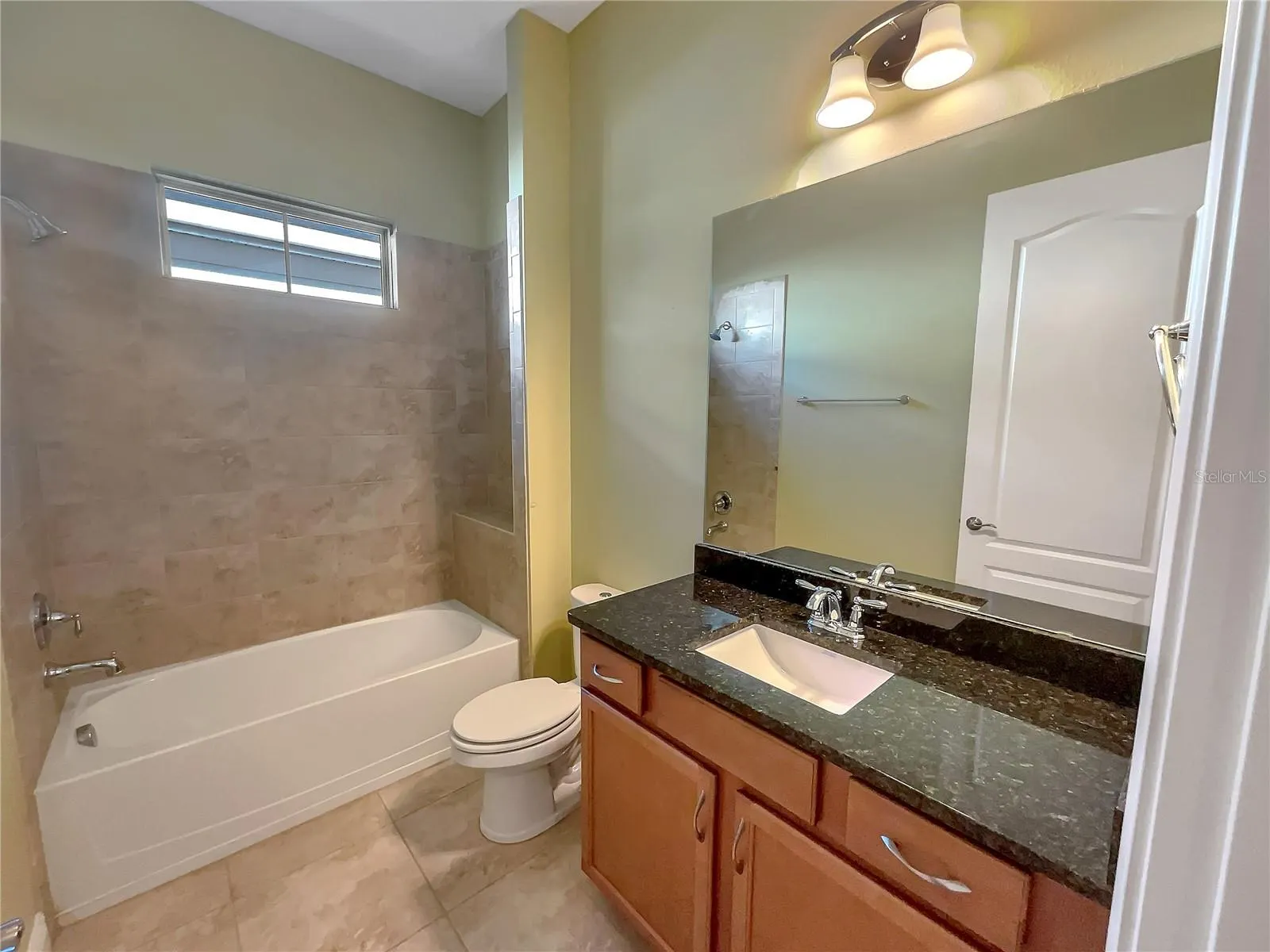 2426 YELLOW BRICK RD