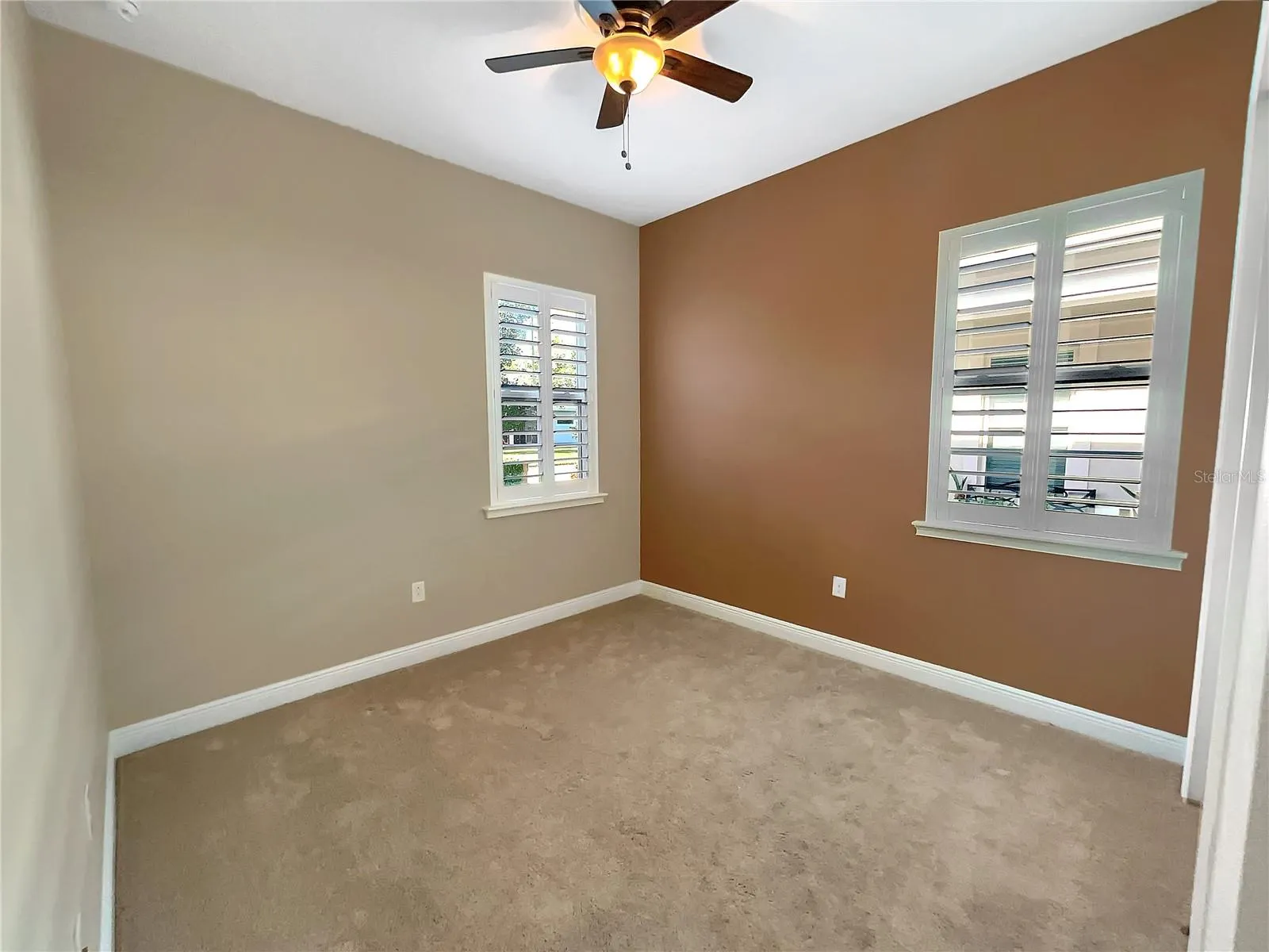 2426 YELLOW BRICK RD