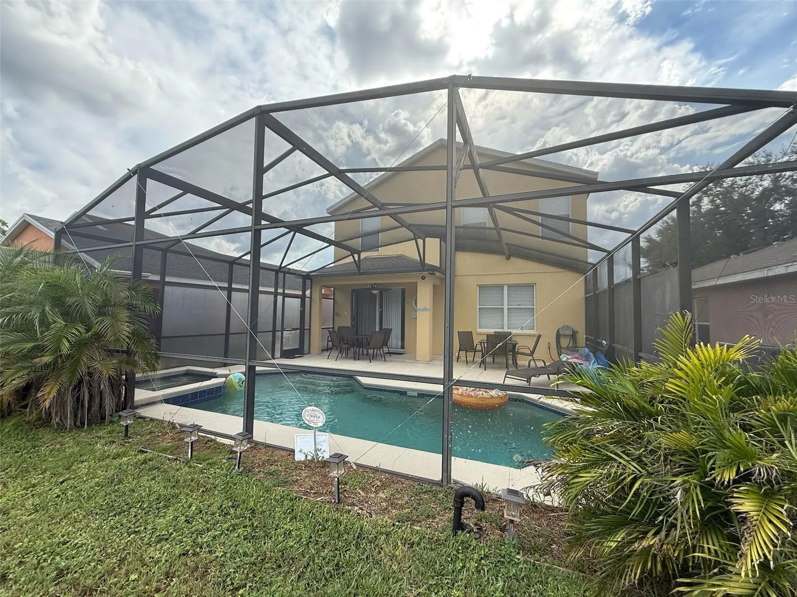 178 HAMMOCK CT
