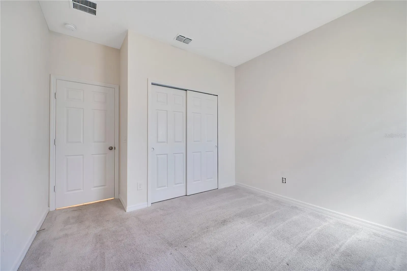 606 FAIRVIEW AVE