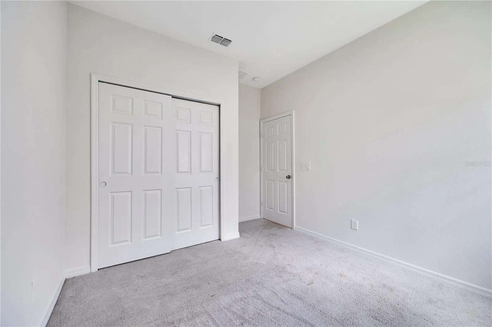 606 FAIRVIEW AVE