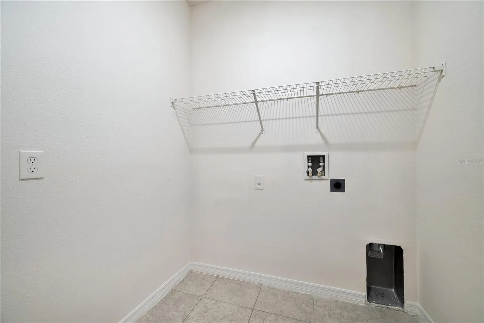 606 FAIRVIEW AVE