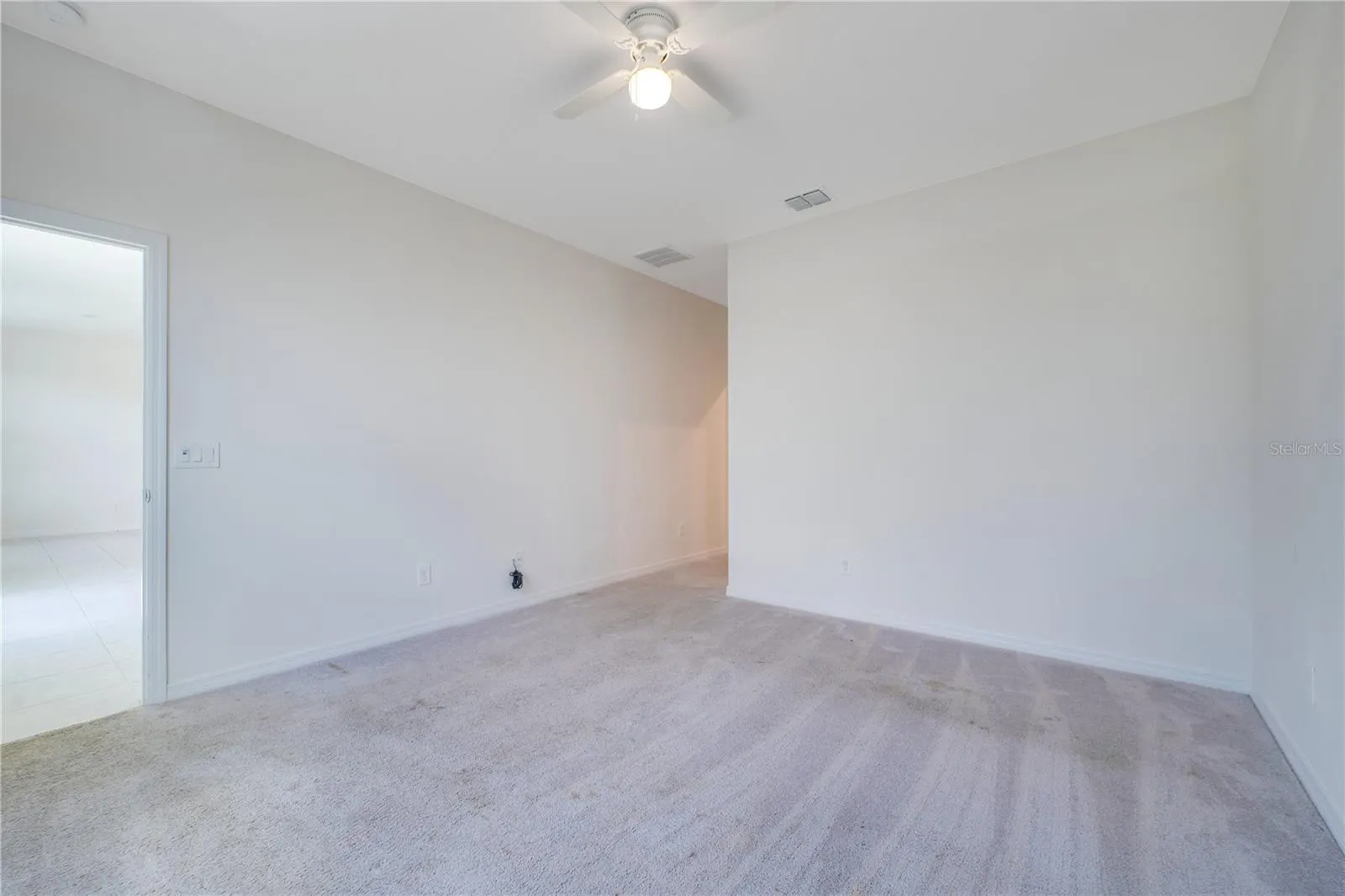 606 FAIRVIEW AVE