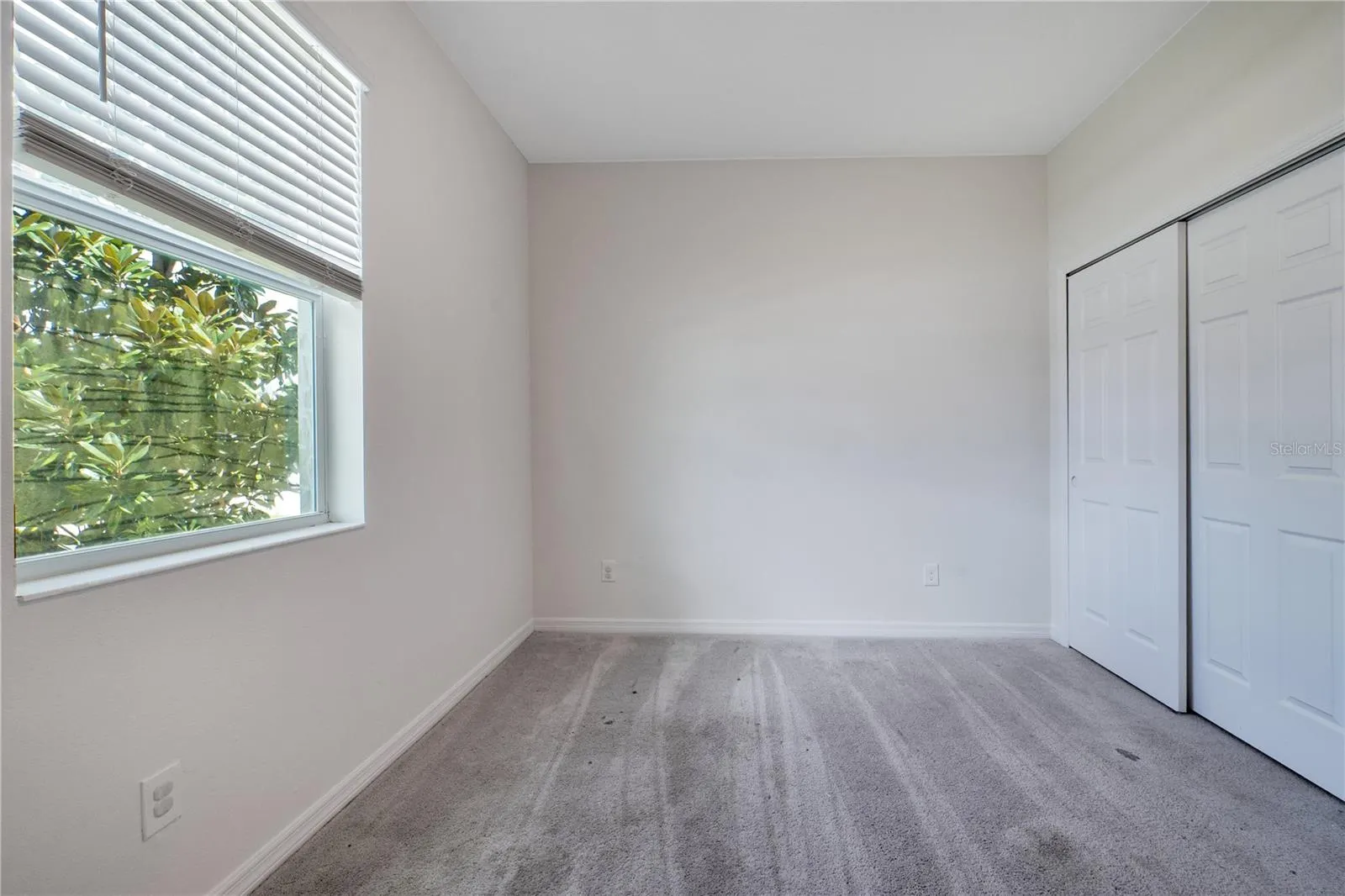 606 FAIRVIEW AVE