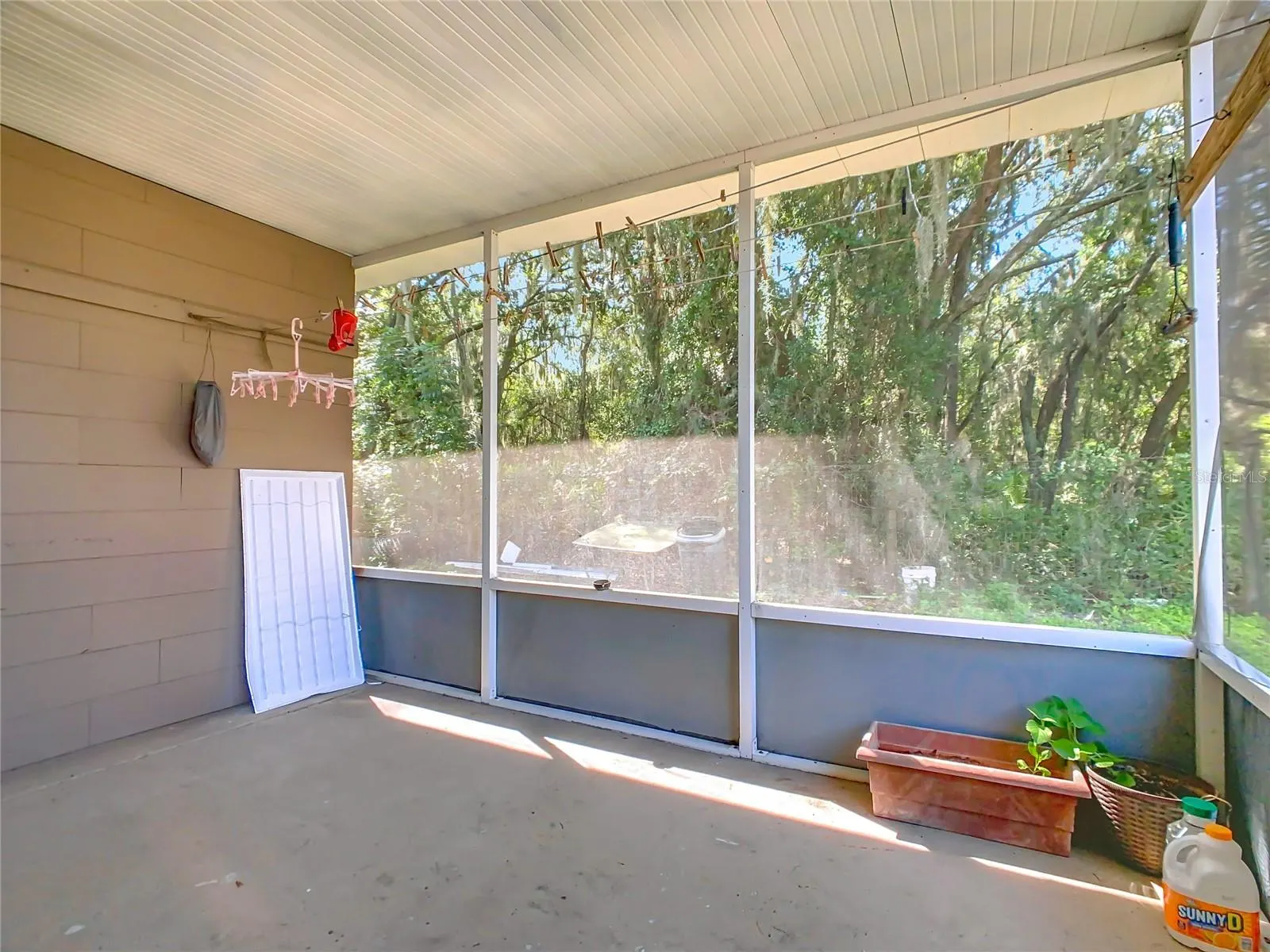 3952 WARBLER DR