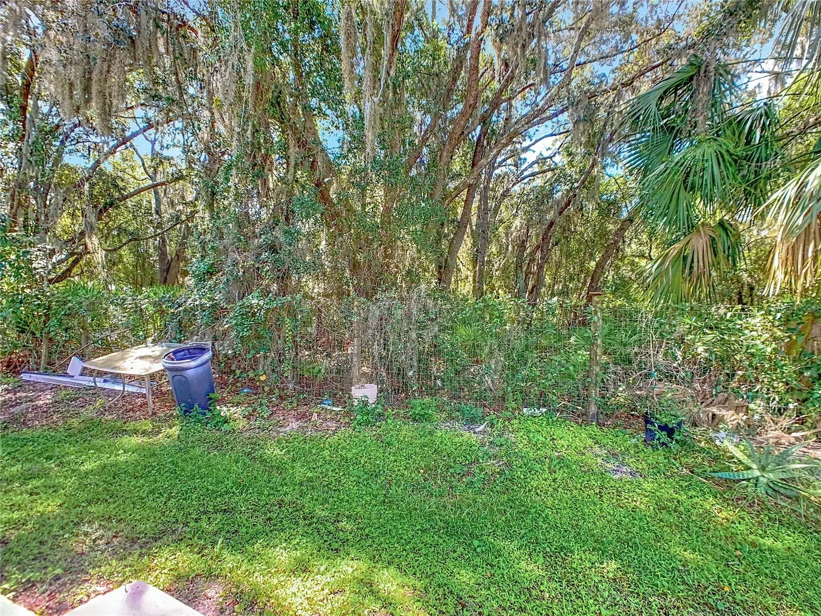 3952 WARBLER DR