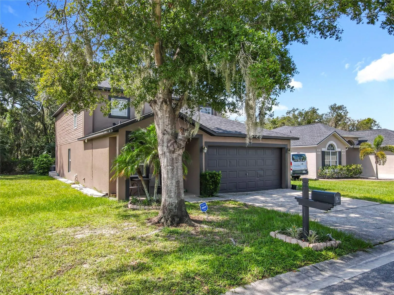 3952 WARBLER DR