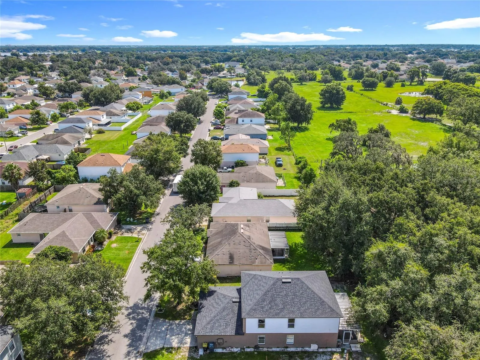3952 WARBLER DR