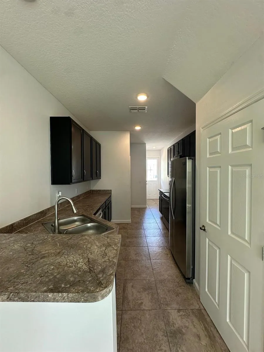 112 HOLLY VILLAGE DR