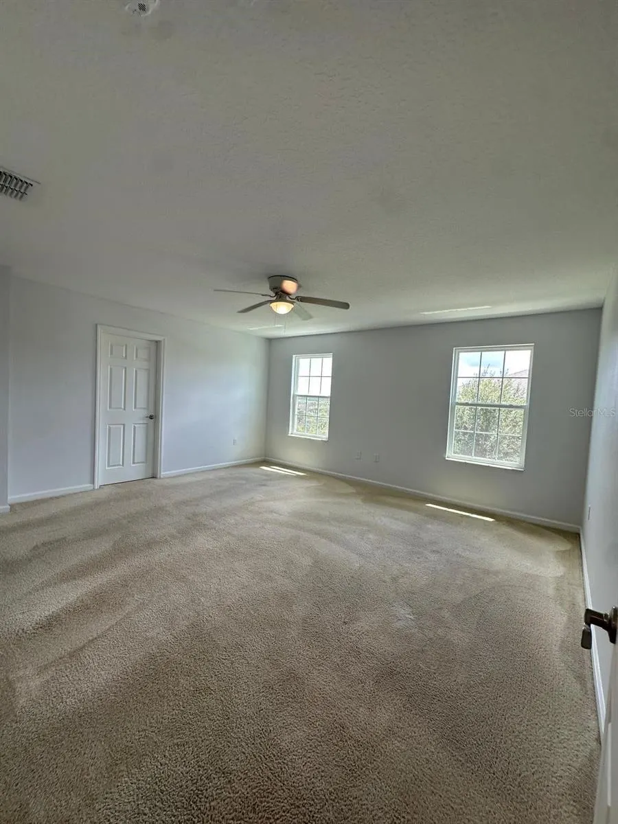 112 HOLLY VILLAGE DR