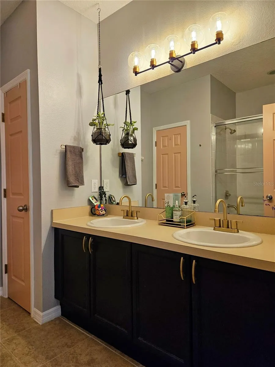 554 PINEBRANCH CIR