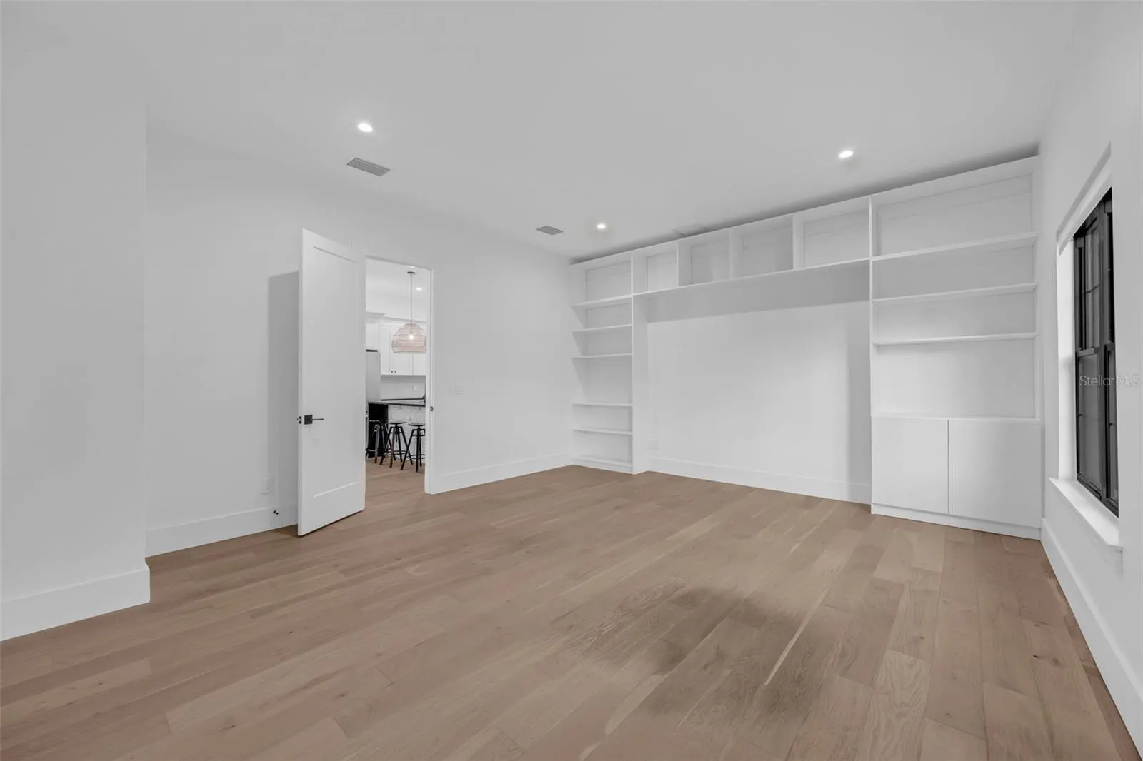 10517 CROMWELL GROVE TER