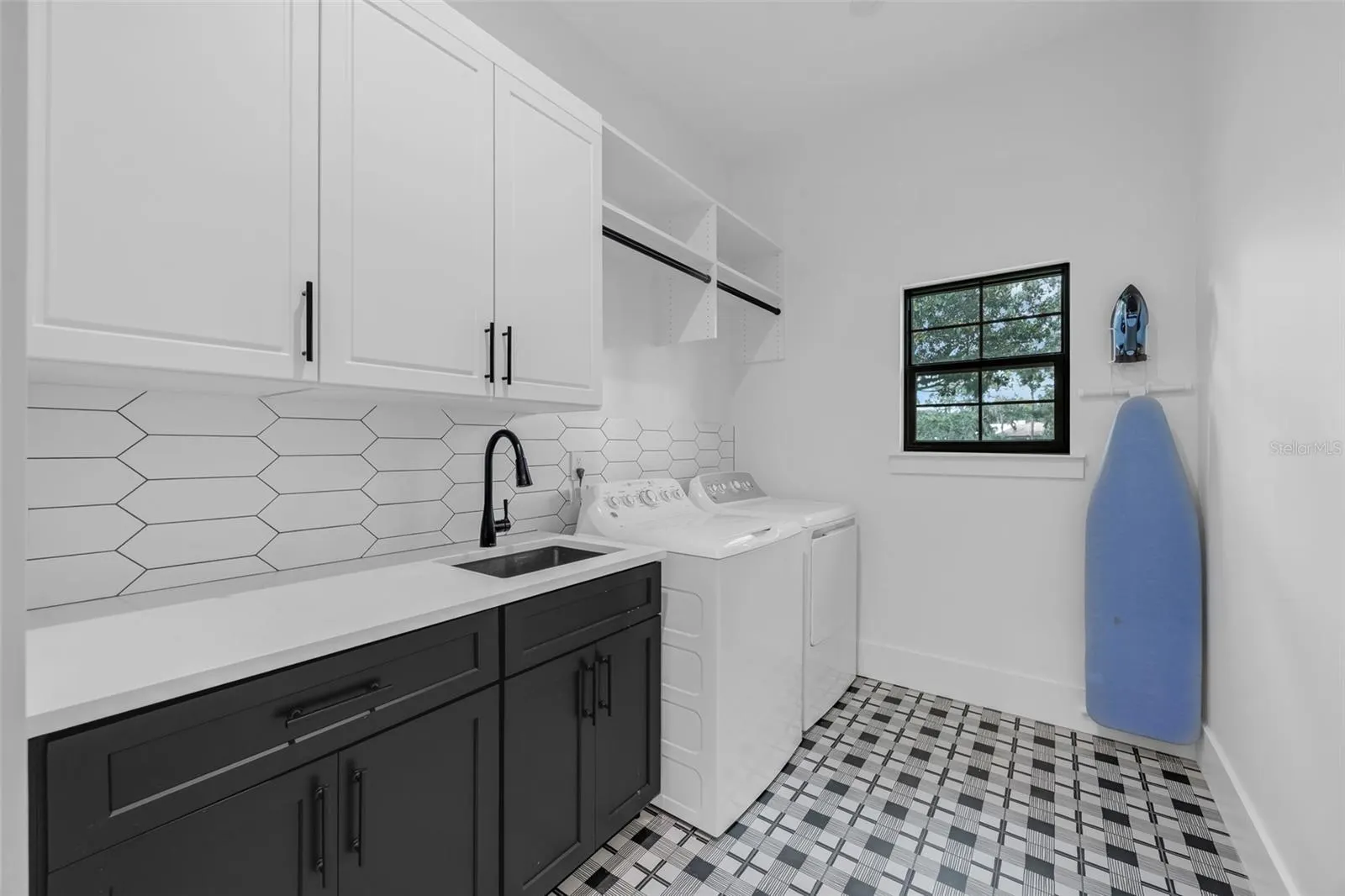 10517 CROMWELL GROVE TER