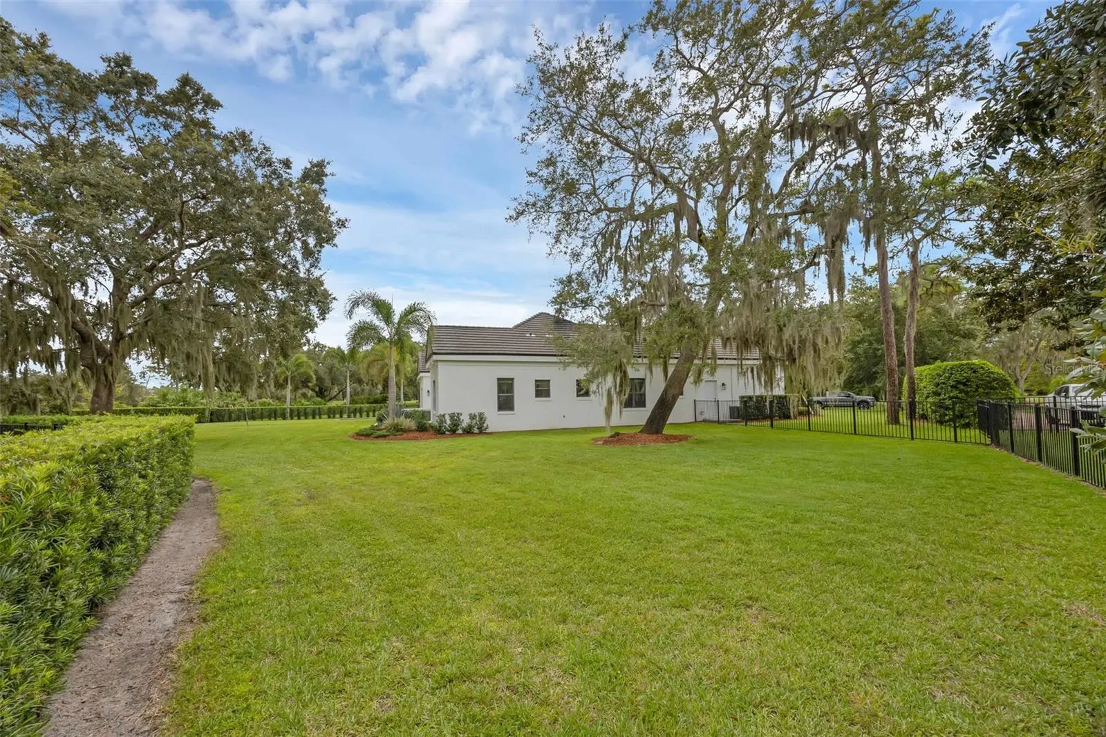 10517 CROMWELL GROVE TER