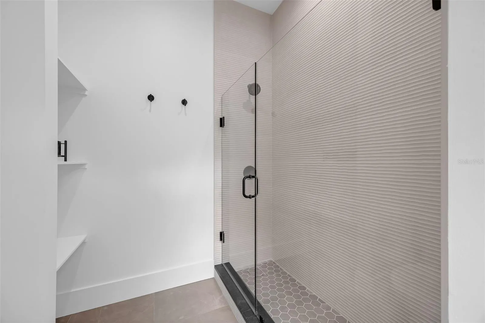 10517 CROMWELL GROVE TER