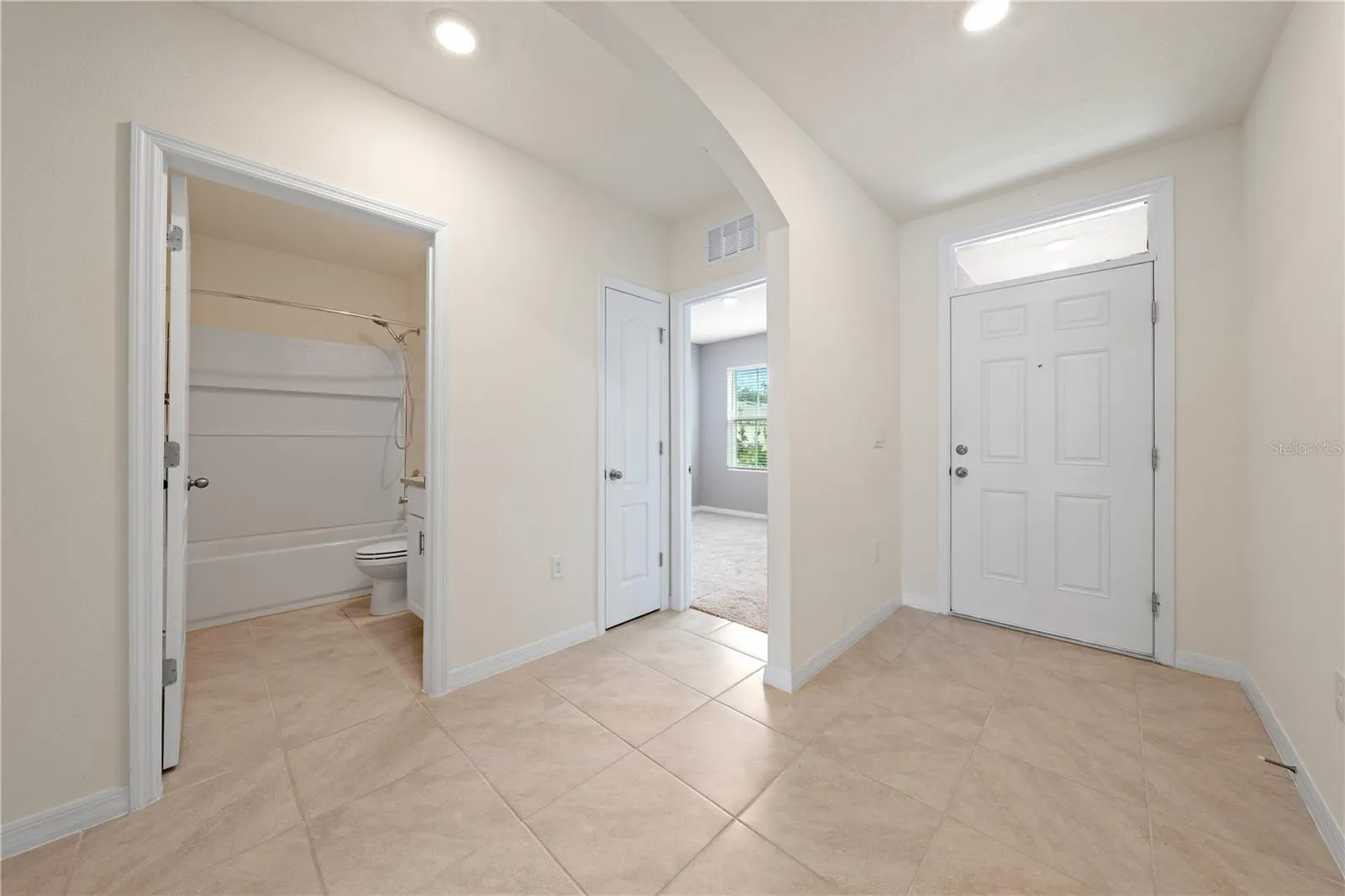 1511 BARBERRY DR
